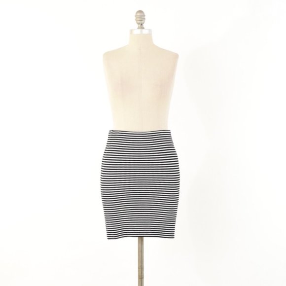 theory Charlot B Striped Stretch-knit Pencil Skirt - Picture 7 of 8